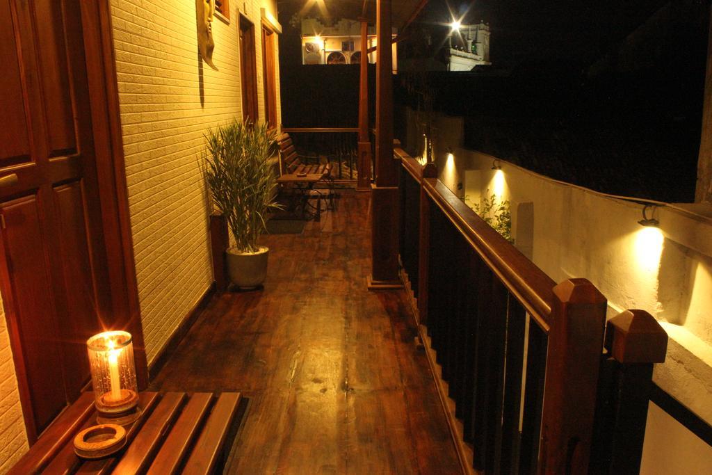 三昧耶堡酒店 高尔 外观 照片
