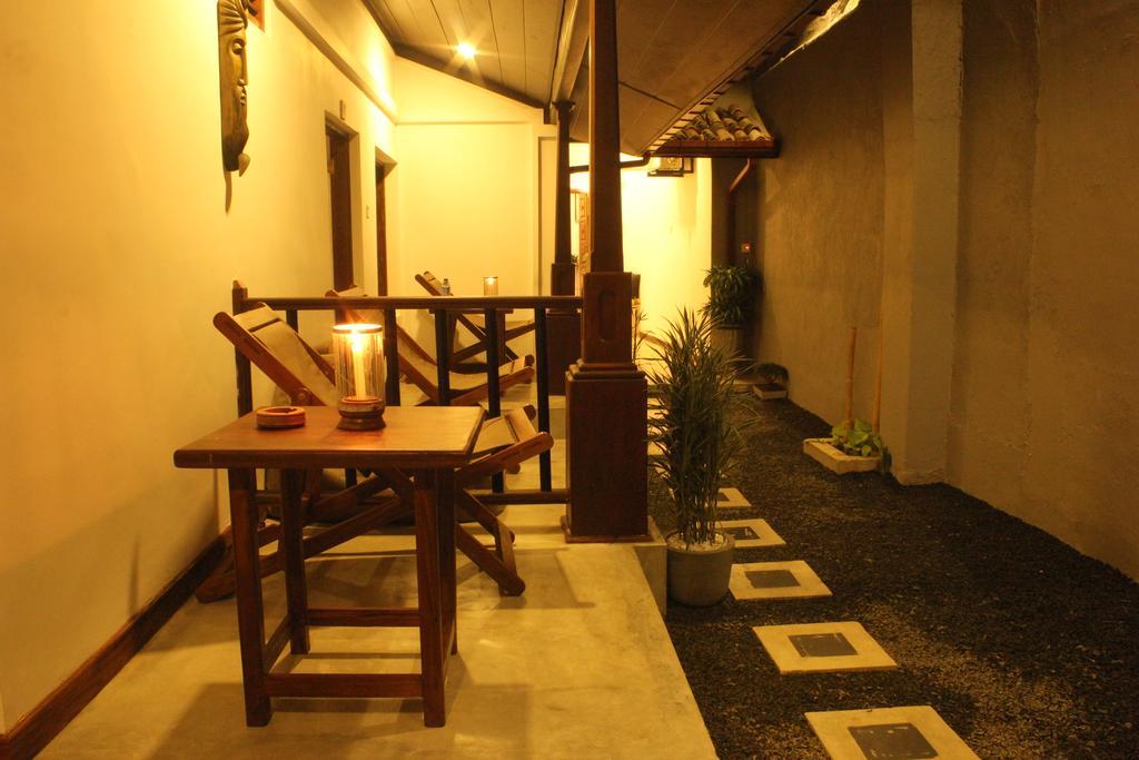 三昧耶堡酒店 高尔 外观 照片